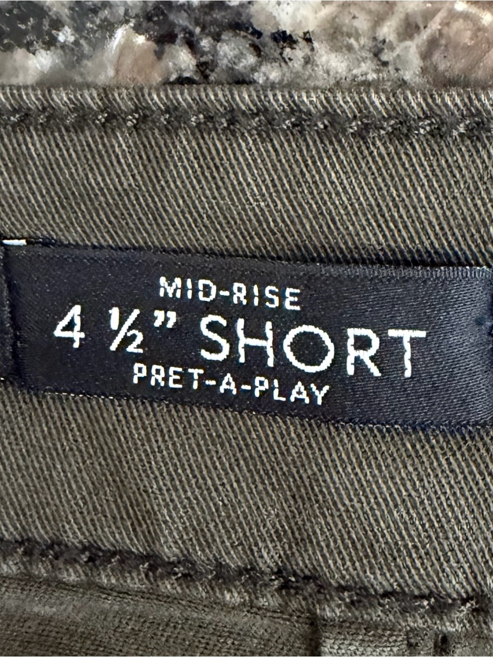 White House Black Market Olive Utility Cargo Shorts - Picture 6 of 10